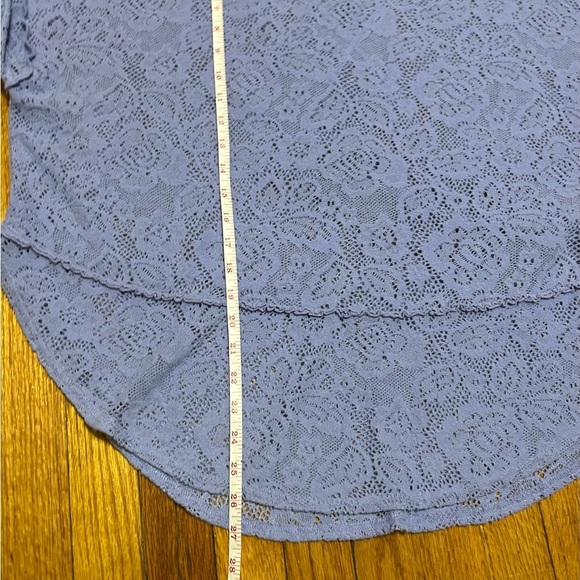 Free People  Size Small Lavender Colored Oversized Super Soft Cutout Top - Picture 11 of 14